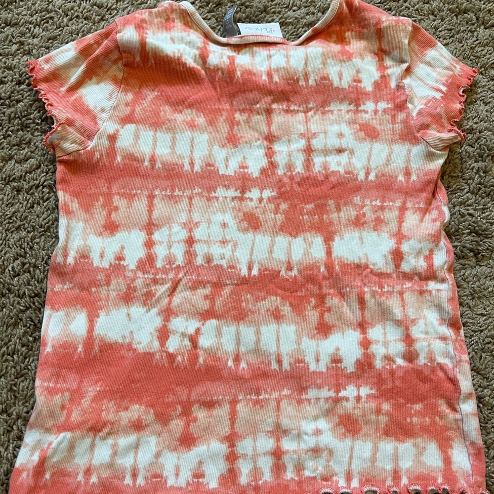 orange and white shutt